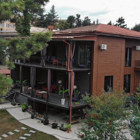 Hotel Უცხო-Utskho Tel Avi Exterior foto