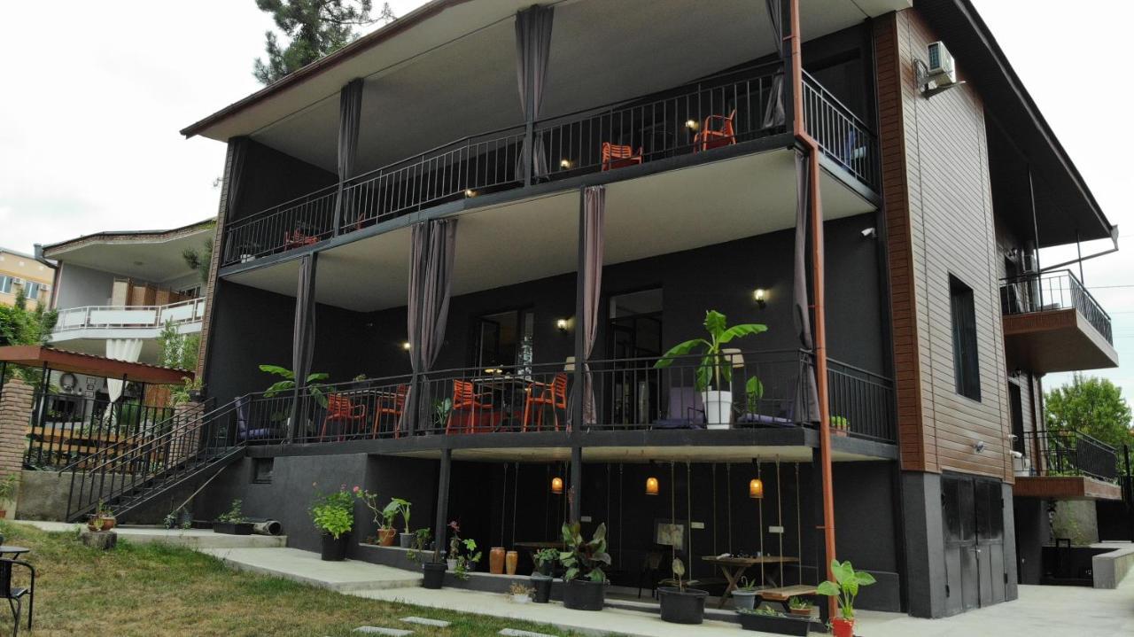 Hotel Უცხო-Utskho Tel Avi Exterior foto