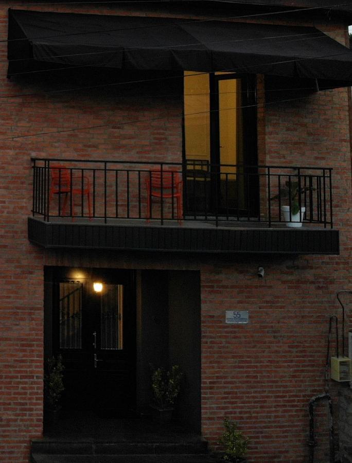 Hotel Უცხო-Utskho Tel Avi Exterior foto