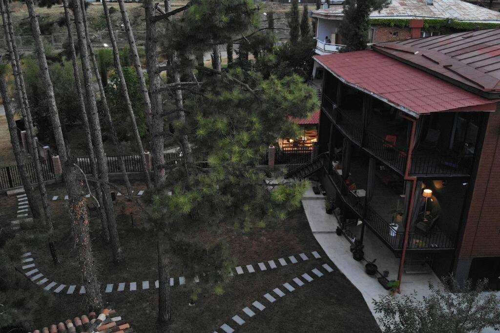 Hotel Უცხო-Utskho Tel Avi Exterior foto